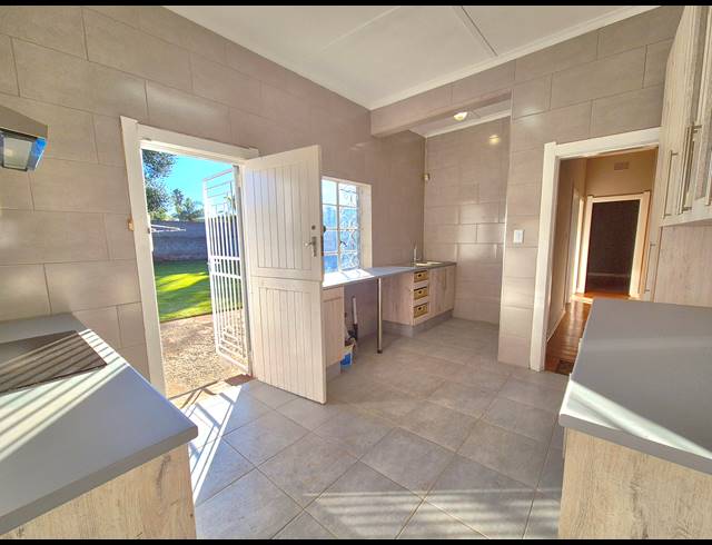 3 BEDROOM HOUSE FOR SALE IN BRENTHURST